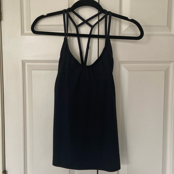 Athleta Tops - 🔥 4/$20 Athleta XS yoga top with bra